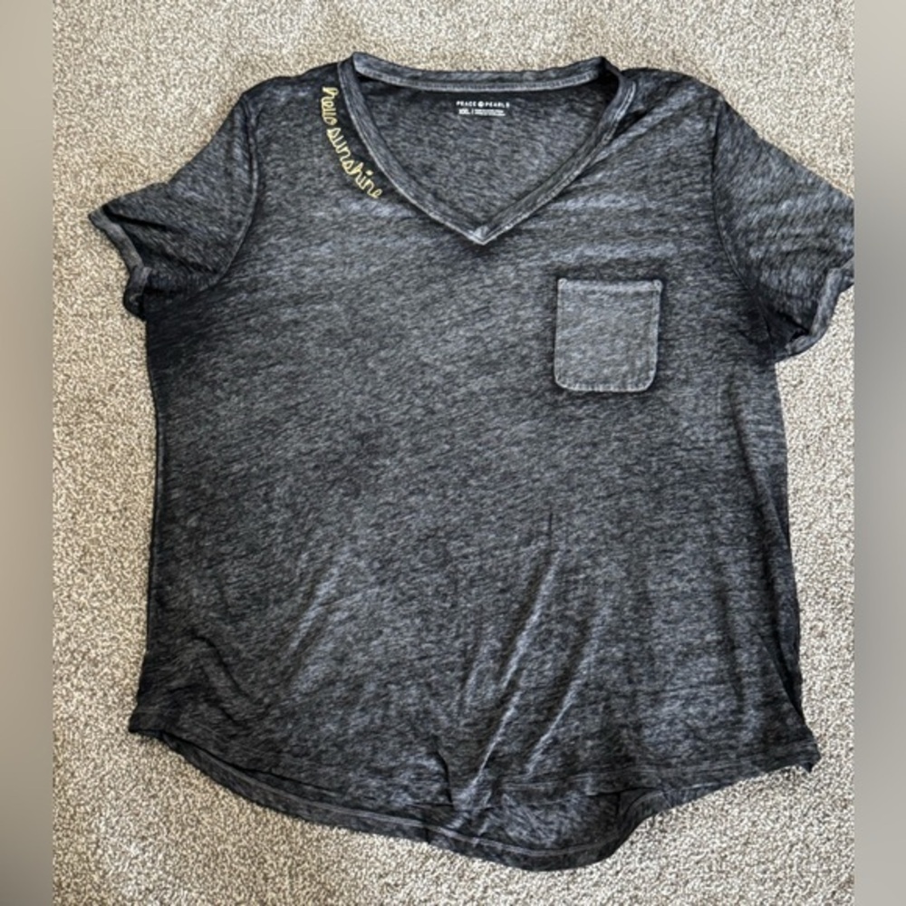 Peace‎ & Pearls Black Burnout T-Shirt – “Hello Sunshine” Woman’s 2XL